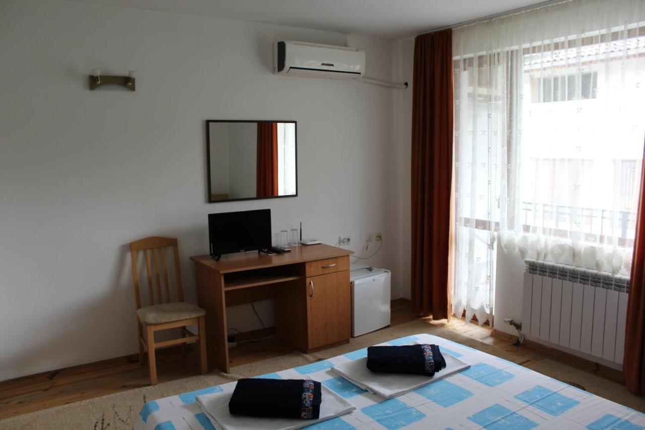Guest Rooms Biju Tryavna Exterior photo