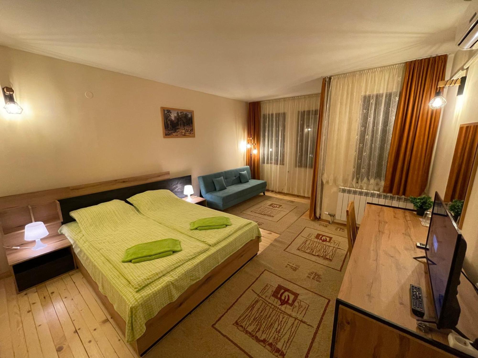 Guest Rooms Biju Tryavna Exterior photo